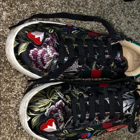 Gucci - Picture 3 of 3